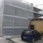 Ponteggi a Castelraimondo, Via Vittorio Emanuele 2