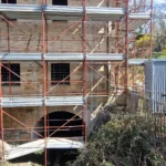 Montaggio ponteggi a Gagliole, Località Molino