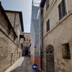 Impalcatura a San Severino, Via Lazzarelli