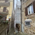 Ponteggi a Camerino, Via Antinori