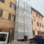 Ponteggi a Camerino, Via Antinori