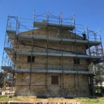 Ponteggi a Mogliano, Via XXV Aprile, 28