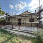 Ponteggi a Montegranaro, via Papa Giovanni XXIII