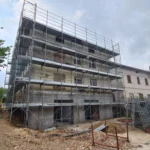 Ponteggi a Castelraimondo, Viale Piave, 15