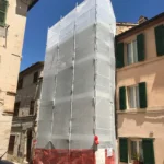 Montaggio Impalcatura a Pollenza, Via Giacomo Leopardi 32